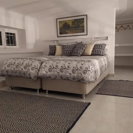 Gallery Apartment *