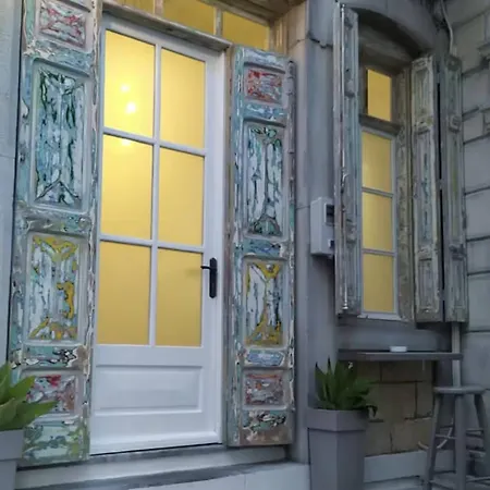 Gallery Apartment *